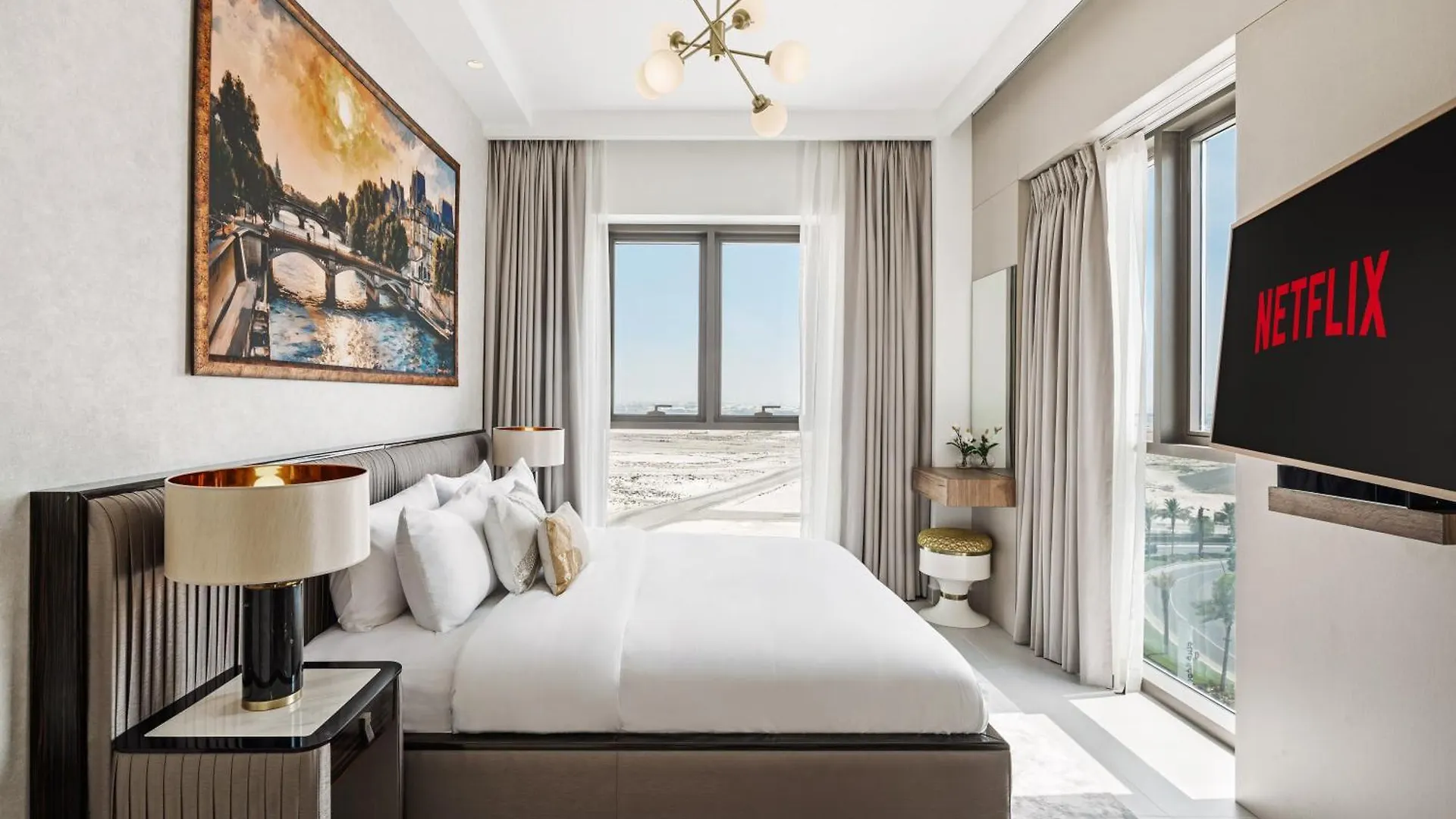 Family Friendly Luxurious Waterfront Apartment - By Dustay Dubai